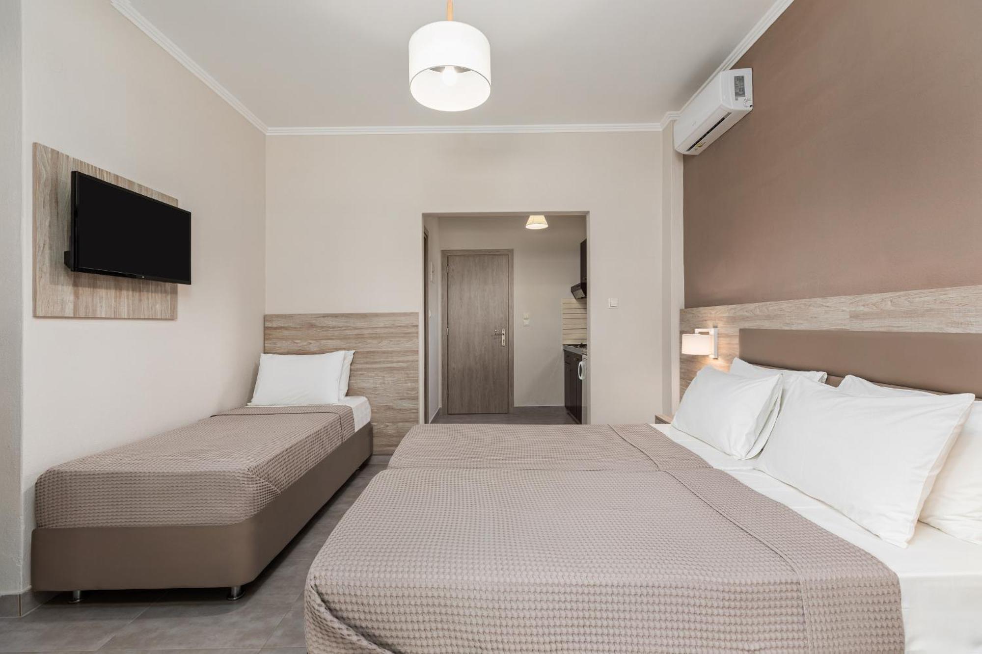 Hotel Grekas Néoi Póroi Eksteriør billede