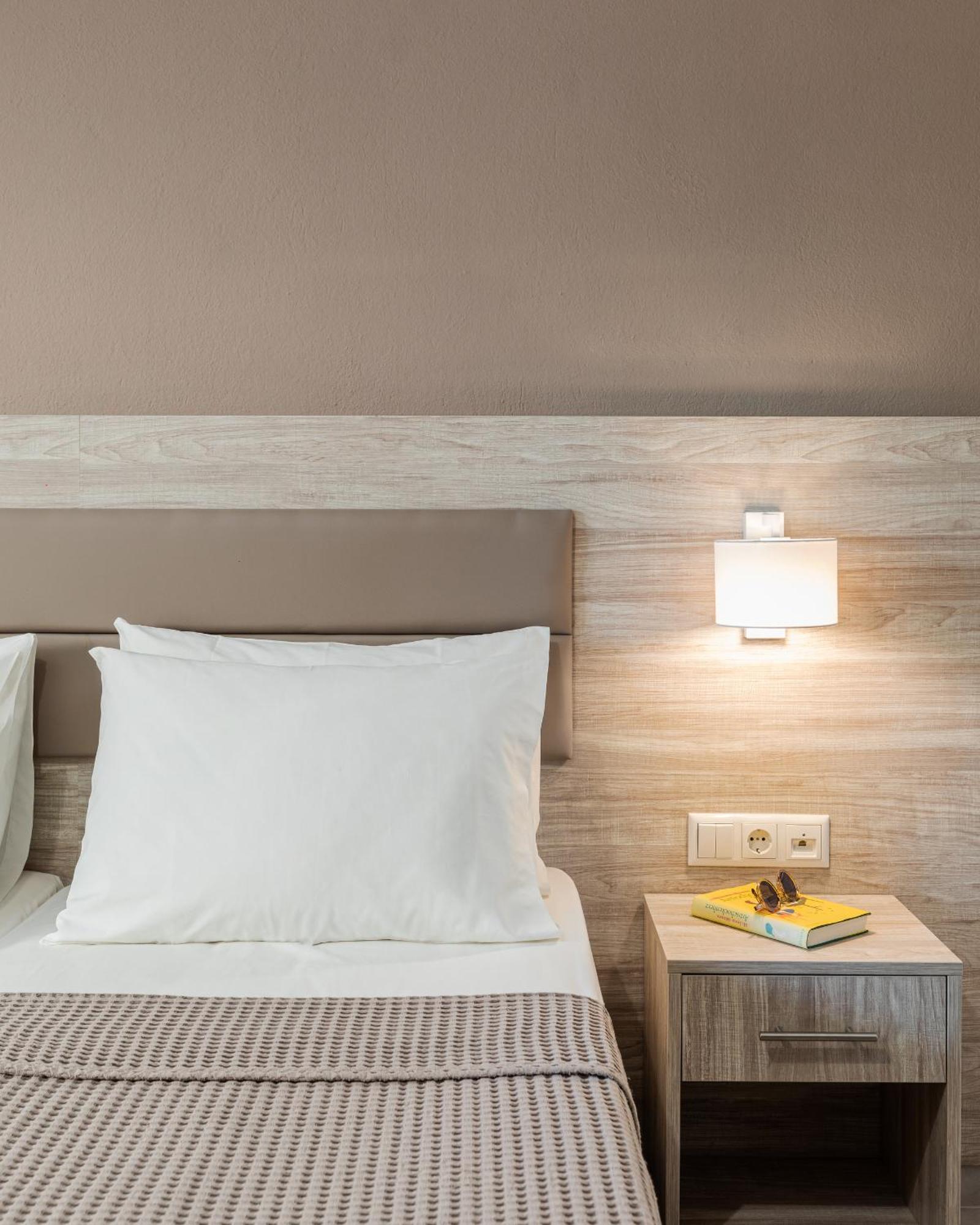 Hotel Grekas Néoi Póroi Eksteriør billede